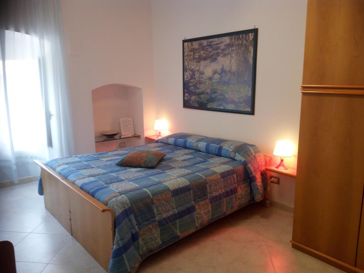 "Il Giardino Di Niu" Bed & Breakfast Palombaio Bagian luar foto