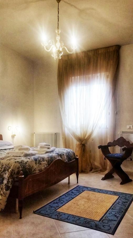 "Il Giardino Di Niu" Bed & Breakfast Palombaio Ruang foto